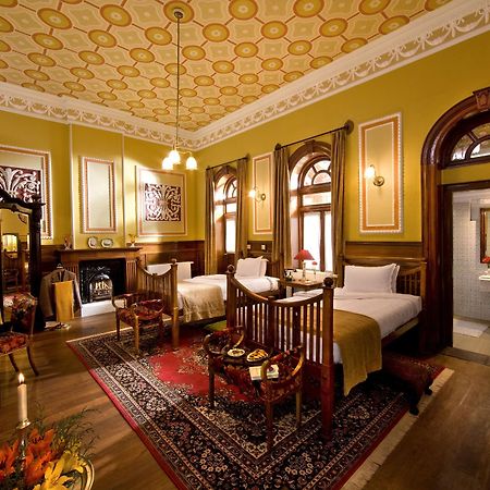 Welcomheritage Fernhills Royal Palace Ооти Екстериор снимка