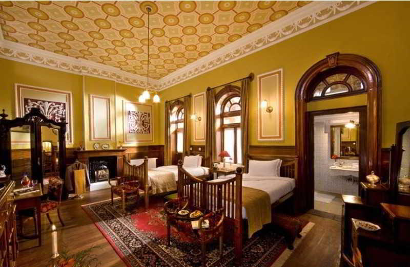 Welcomheritage Fernhills Royal Palace Ооти Екстериор снимка