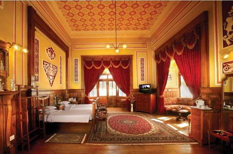 Welcomheritage Fernhills Royal Palace Ооти Екстериор снимка